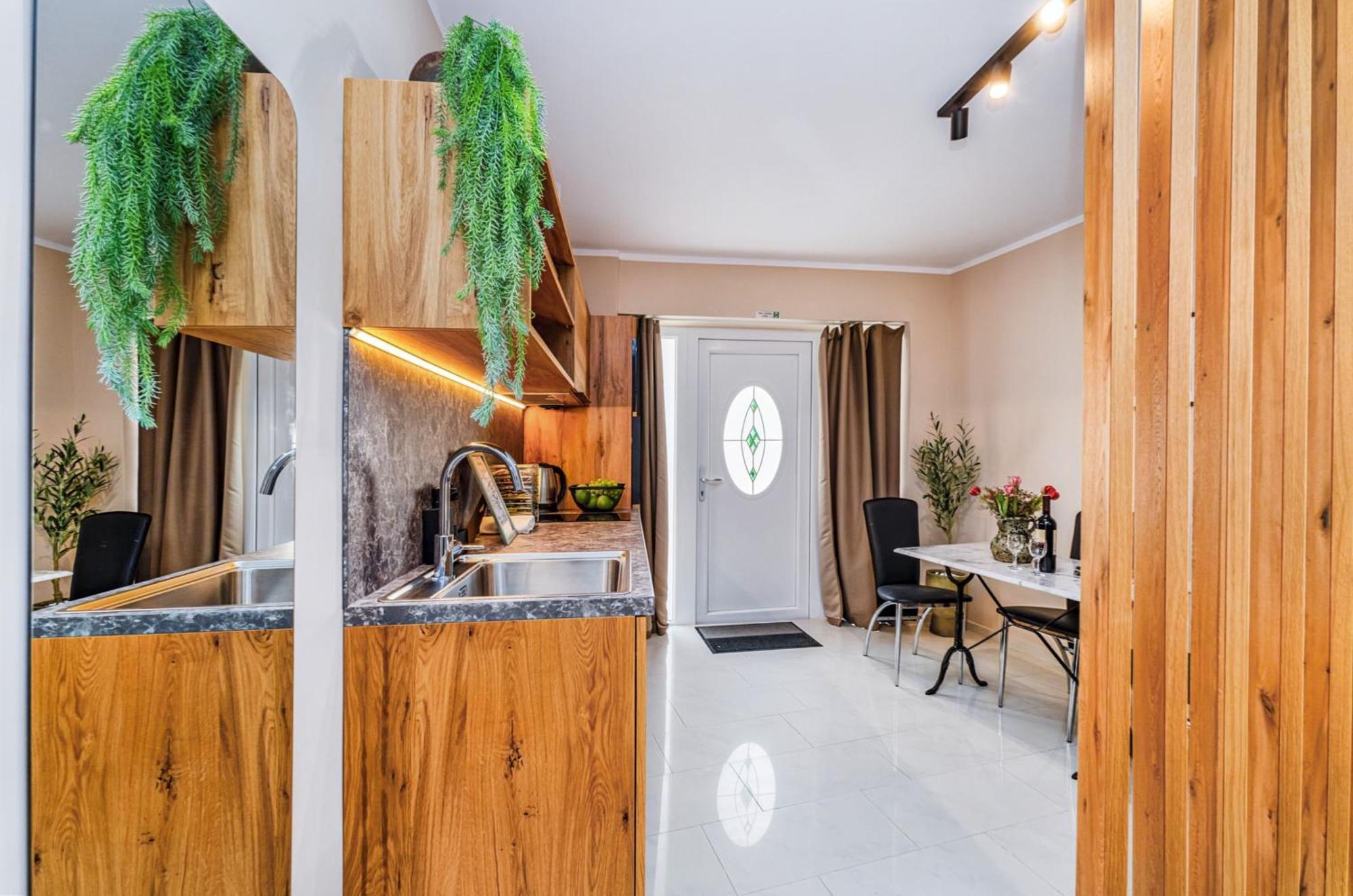 Samm Apartments Шибеник Экстерьер фото