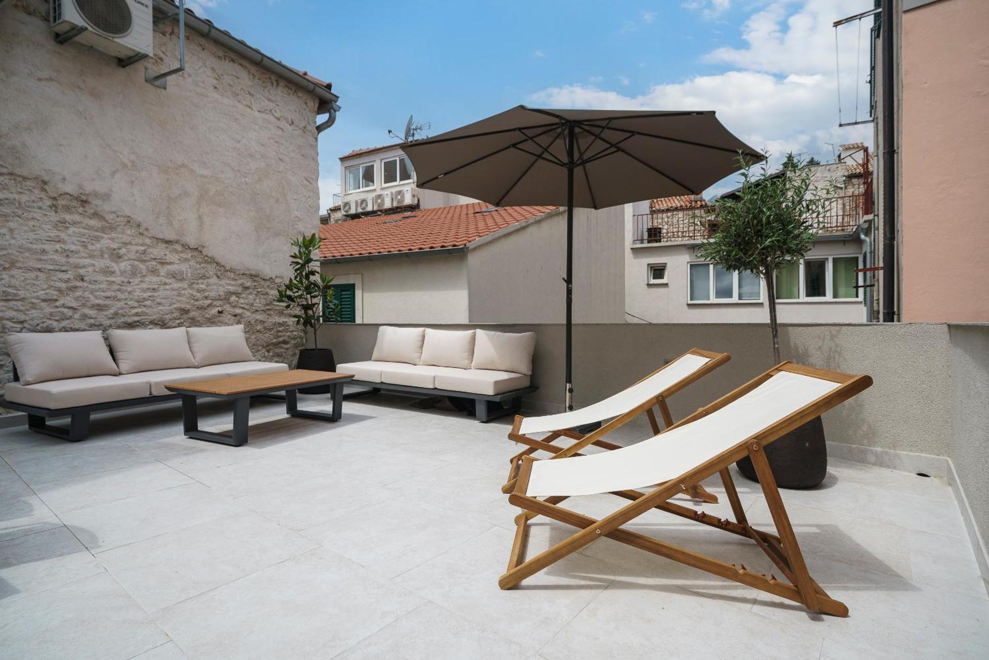 Samm Apartments Шибеник Экстерьер фото